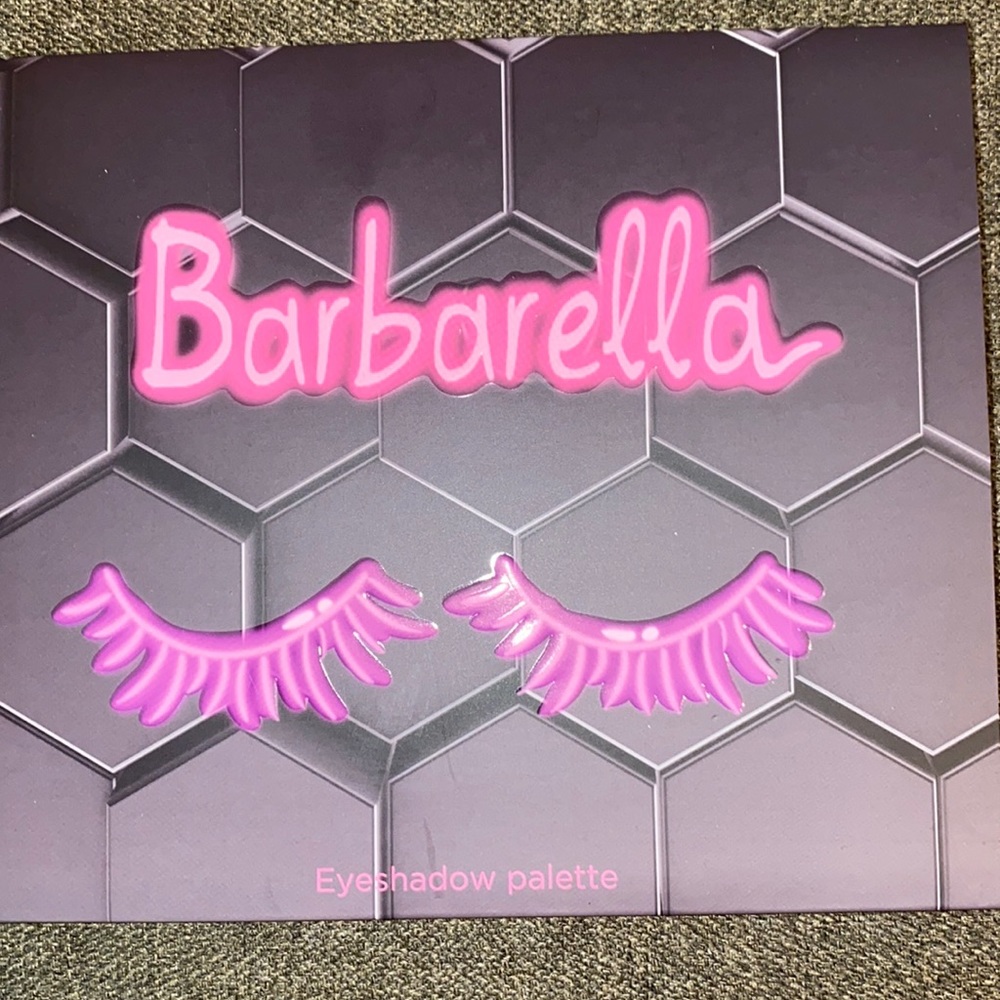 NWT Barbarella eyeshadow pallet